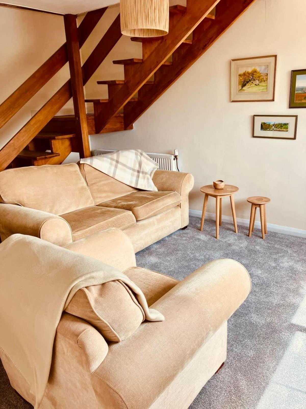 Farmhouse Apartment Saint Ishmaels  ภายนอก รูปภาพ